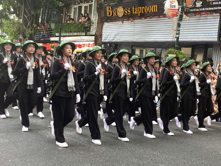 Khối nữ du kích miền Nam.