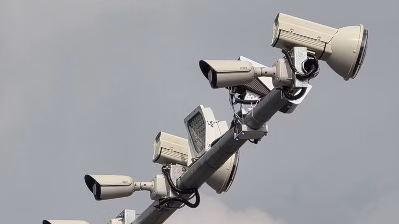 Phú Thọ: Camera phạt nguội ghi nhận 485 ô tô vượt đèn đỏ trong một tháng