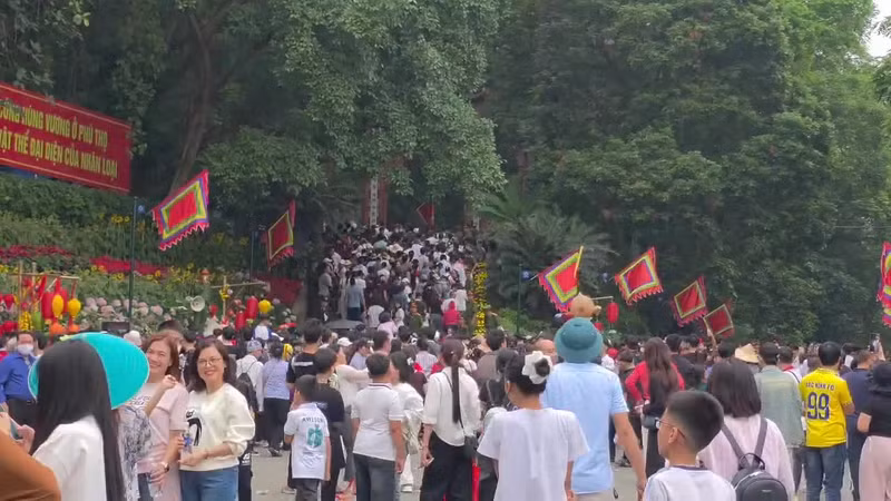 Phú Thọ đón 6,5 triệu lượt khách dịp Giỗ Tổ Hùng Vương 2026