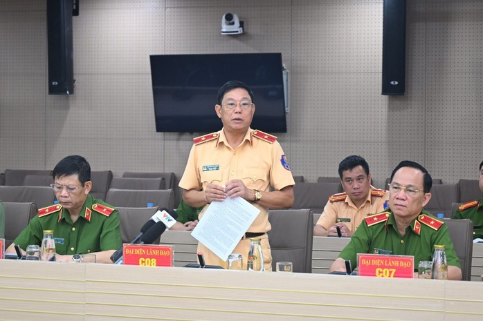 Tại buổi họp báo Bộ Công an, Thiếu tướng Nguyễn Văn Mừng, Phó Cục trưởng Cục Cảnh sát giao thông (CSGT, Bộ Công an), đã thông tin tới báo chí nội dung liên quan đến việc ứng dụng camera AI vào phạt nguội.