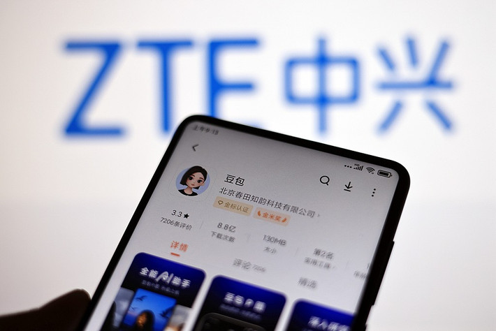 Sun Yanbiao cũng chỉ ra rằng ByteDance có thể đang tìm cách học theo hành động trước đây của Google, tham gia vào thị trường điện thoại di động để giành thị phần trong lĩnh vực phần mềm.