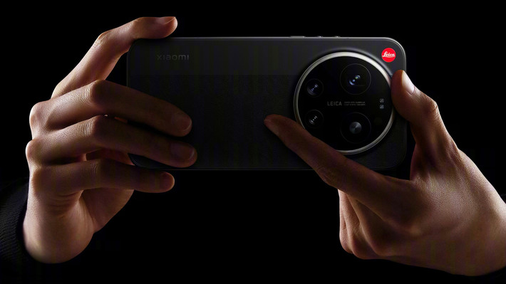 Cộng đồng công nghệ Trung Quốc lao vào một cuộc tranh cãi sôi nổi liên quan đến chiếc smartphone Xiaomi 17 Ultra phiên bản hợp tác với Leica.