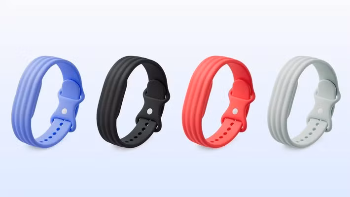 Google đã thiết kế Fitbit Air theo kiểu mô-đun. Bộ theo dõi trung tâm có thể tháo rời khỏi dây đeo bằng vải tái chế mặc định để gắn vào các phụ kiện khác nhau, bao gồm dây đeo Active Band bằng silicon và dây đeo Elevated Modern Band thời trang hơn.