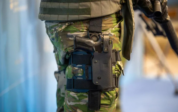 Vũ khí từ Grand Power Bratislava cũng xác nhận việc đưa vào sử dụng các loại vũ khí nhỏ mới do trong nước sản xuất từ ​​nhà sản xuất địa phương của Slovakia, Grand Power.