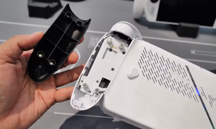 Theo chia sẻ từ ASUS, đây mới chỉ là concept và chưa xuất hiện trên bất kỳ sản phẩm thương mại nào. Tuy nhiên, hãng cho biết công nghệ này hoàn toàn có thể được cân nhắc đưa lên các thế hệ Ally trong tương lai.