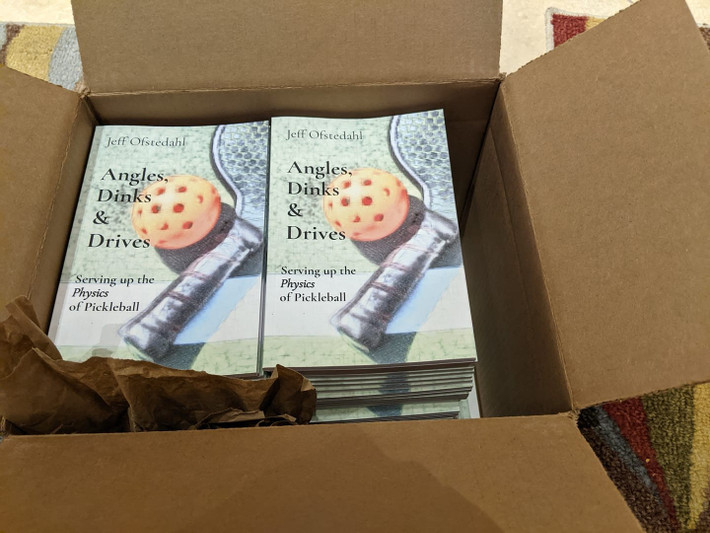 Anh thậm chí còn viết một cuốn cẩm nang, Pickleball Science, để giải thích các nguyên tắc vật lý của trò chơi này đồng thời chứng minh cho những ai muốn chơi tốt Pickleball, họ cũng cần một số kiến thức cơ bản về toán và vật lý chứ không phải cứ mặc quần áo đẹp, mua vợt xịn ra sân là chơi giỏi được.