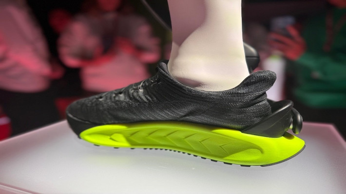 Đối với một số người, việc đeo Project Amplify giúp họ cải thiện tốc độ từ 12 phút/dặm xuống còn 10 phút/dặm. Bên cạnh Project Amplify, Nike cũng giới thiệu một số công nghệ mới sẽ sớm ra mắt thị trường.