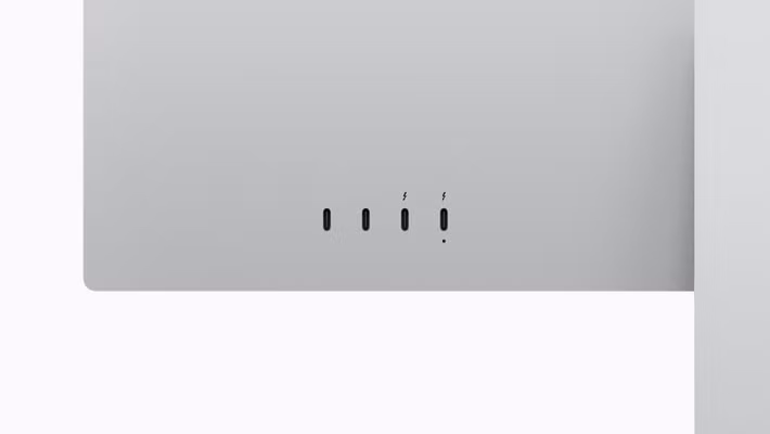 Cáp Thunderbolt 5 Pro đi kèm cung cấp công suất sạc tối đa 96W, đủ sạc nhanh MacBook Pro 14 inch. Người dùng có thể chọn kính tiêu chuẩn hoặc nano-texture để giảm phản xạ, cùng chân đế điều chỉnh độ nghiêng hoặc tùy chọn điều chỉnh cả độ cao và VESA.