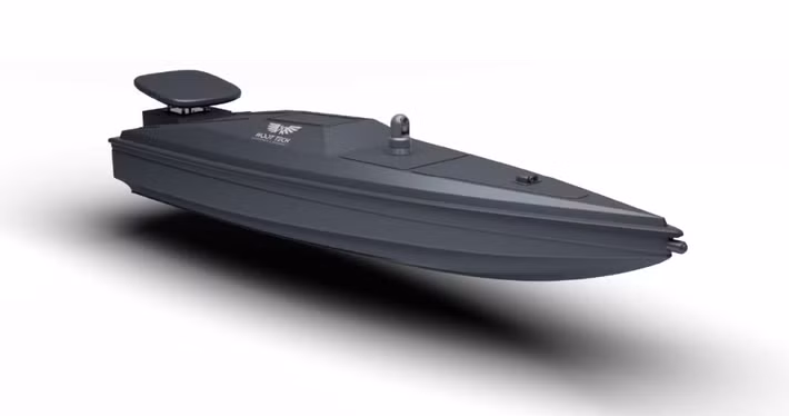 Corsair là một loại tàu robot dài 24 feet do công ty công nghệ quốc phòng Saronic có trụ sở tại Texas sản xuất . Lực lượng đặc nhiệm 59 bắt đầu vận hành các tàu này vào tháng 3.