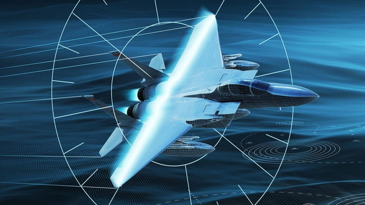 Ngoài ra, EA-37B còn có năng lực trinh sát thứ cấp mạnh mẽ: vừa gây nhiễu, vừa định vị chính xác các nguồn bức xạ trên toàn phổ tần, cung cấp danh sách mục tiêu mặt đất chi tiết cho các máy bay ném bom như B-21 trong giai đoạn tiếp theo.