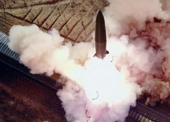 Cấu trúc này cho phép đầu đạn có thể thay đổi quỹ đạo ở tốc độ cực cao trong giai đoạn cuối, khiến việc đánh chặn gần như không thể thực hiện.