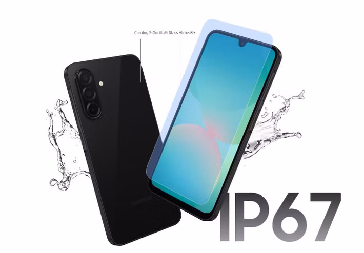 Về camera, Galaxy A26 được trang bị 3 ống kính ở mặt sau (8MP siêu rộng, 50MP góc rộng và 2MP macro), cùng camera selfie 13MP. Pin 5.000mAh hỗ trợ sạc có dây tối đa 25W. Đặc biệt, máy còn được trang bị kính cường lực Corning Gorilla Glass Victus+ và đạt chuẩn IP67 giúp bảo vệ tốt hơn trong các tình huống va đập và ngâm nước.