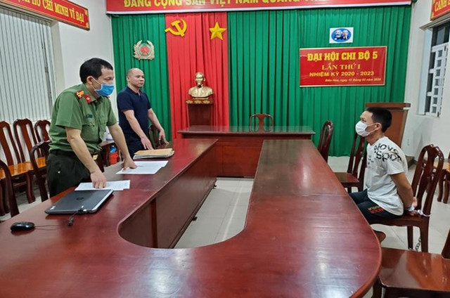 Công an Đồng Nai xử nghiêm cán bộ sai phạm - Hình 7 Cong an Dong Nai xu nghiem can bo sai pham-Hinh-7