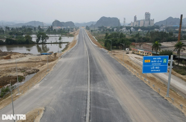 Cận cảnh cao tốc Mai Sơn - QL45 chuẩn bị hoàn thành - Hình 4 Can canh cao toc Mai Son - QL45 chuan bi hoan thanh-Hinh-4
