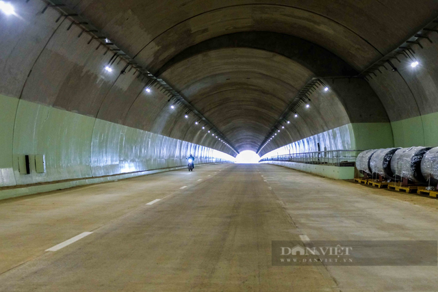 Cận cảnh cao tốc Mai Sơn - QL45 chuẩn bị hoàn thành - Hình 11 Can canh cao toc Mai Son - QL45 chuan bi hoan thanh-Hinh-11