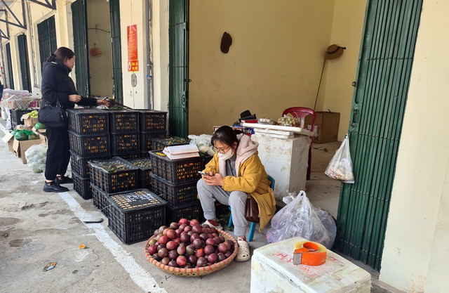 Ninh Binh: Vi sao tieu thuong cho Nam Thanh cang bang ron “keu cuu“?-Hinh-9
