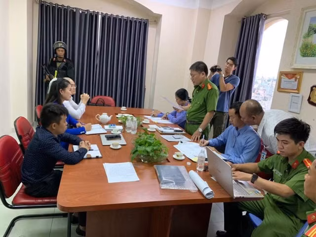 Chu tich Alibaba Nguyen Thai Luyen bi bat, tung goi minh gioi hon Gia Cat Luong
