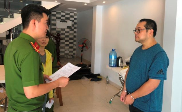 Nhóm người Trung Quốc dụ bé gái 15 tuổi đóng phim sex bị xử lý như thế nào? Nhom nguoi Trung Quoc du be gai 15 tuoi dong phim sex bi xu ly nhu the nao?