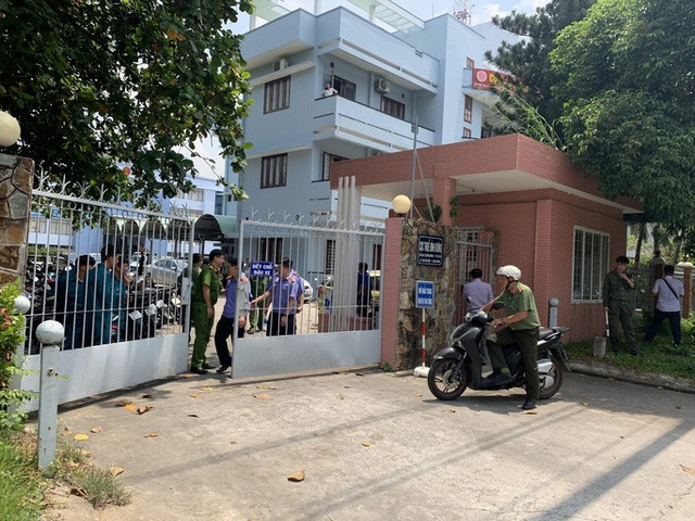 Vu no ben trong Cuc thue Binh Duong: Luc luong nghiep vu quan doi den hien truong-Hinh-3