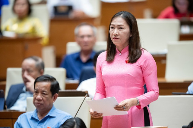 'Sẽ gây điều tiếng nếu tiền xử phạt được trích một phần cho cảnh sát giao thông' 'Se gay dieu tieng neu tien xu phat duoc trich mot phan cho canh sat giao thong'