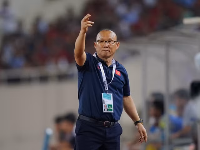 Doi tuyen Viet Nam duoc thuong 'nong' hang ty sau chien thang Malaysia-Hinh-2