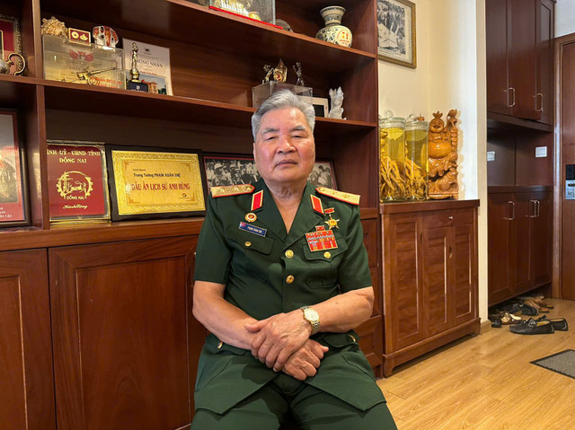 Tuong The va hoi uc lich su tai Dinh Doc Lap ngay 30/4-Hinh-2