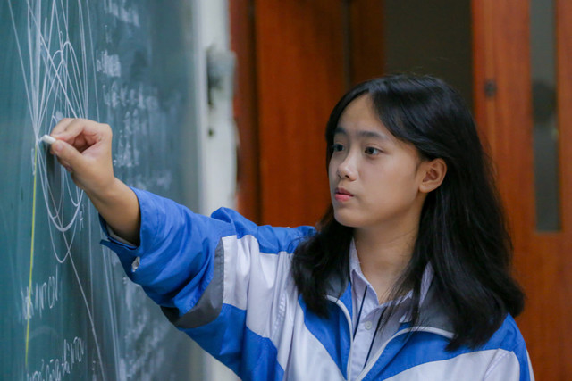 Nu sinh lop 11 o Bac Ninh gianh suat du thi Olympic Toan hoc quoc te-Hinh-4