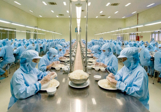 Truoc khi Pho Tong giam doc bi ky luat, Yen sao Khanh Hoa lam an sao?-Hinh-2