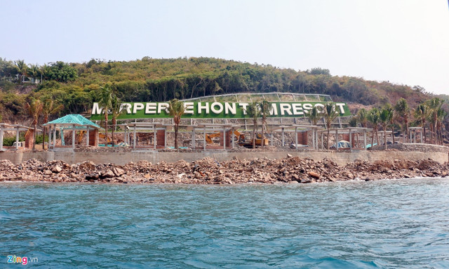 Cận cảnh công trình không phép ở đảo Hòn Tằm, lấn danh thắng vịnh Nha Trang - Hình 6 Can canh cong trinh khong phep o dao Hon Tam, lan danh thang vinh Nha Trang-Hinh-6