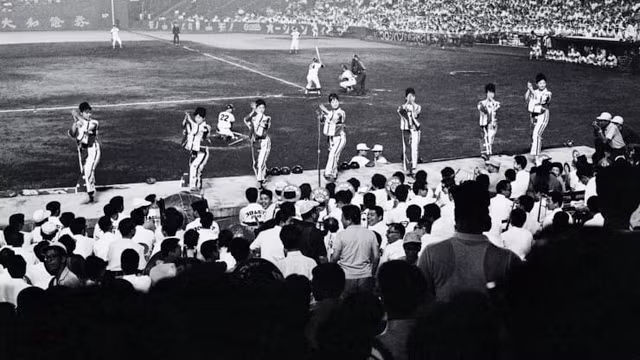 Tai sao nguoi Nhat thich bong chay hon ca sumo, bong da?