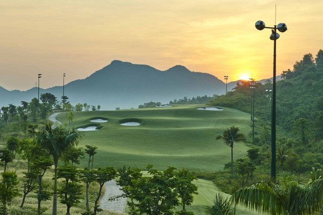 Những sân golf nào dừng đón khách vì dịch Covid-19? - Hình 3 Nhung san golf nao dung don khach vi dich Covid-19?-Hinh-3