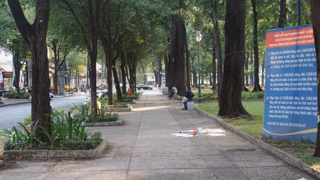 Trung tam TP HCM 'vang lang nhu to', duong pho trong tron-Hinh-5