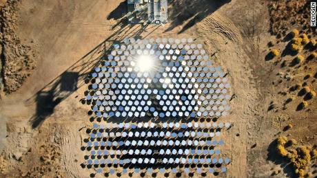 Giá dầu giảm 24%, xuống mức thấp nhất trong 18 năm, giá xăng trong nước có về dưới 10.000 đồng/lít? - Hình 2 Gia dau giam 24%, xuong muc thap nhat trong 18 nam, gia xang trong nuoc co ve duoi 10.000 dong/lit?-Hinh-2