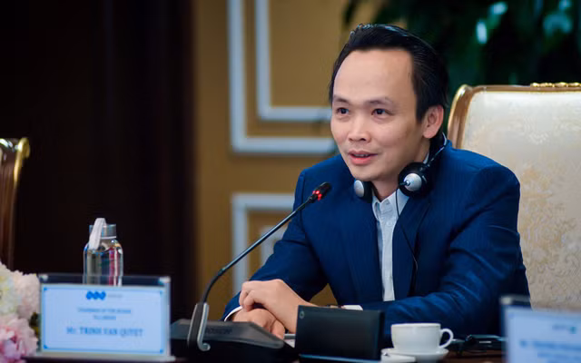 Ong Trinh Van Quyet so huu khoi tai san khung nhu nao tu co phieu toi bat dong san?