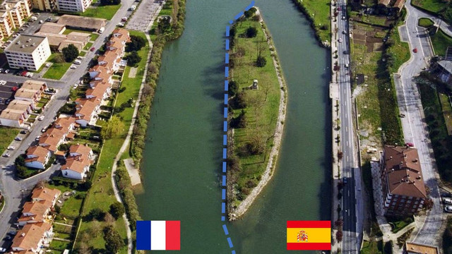 Thú vị: Hòn đảo cứ 6 tháng đổi quốc tịch một lần - Hình 5 Thu vi: Hon dao cu 6 thang doi quoc tich mot lan-Hinh-5