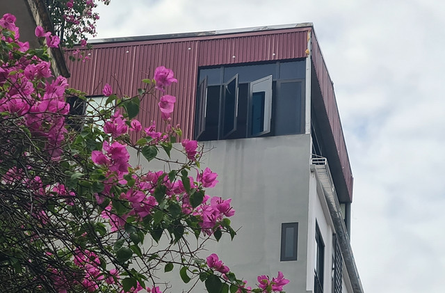 Nhan nhản công trình cơi nới, có dấu hiệu vi phạm ở Nghĩa Đô? - Hình 5 Nhan nhan cong trinh coi noi, co dau hieu vi pham o Nghia Do?-Hinh-5