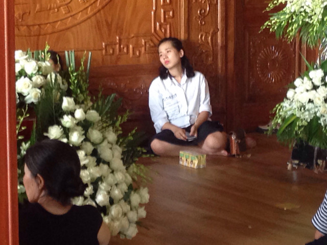 Nhiều vết xước đóng vảy trên thi thể học sinh tử vong vì bị bỏ quên trong ô tô trường Gateway - Hình 15 Nhieu vet xuoc dong vay tren thi the hoc sinh tu vong vi bi bo quen trong o to truong Gateway-Hinh-15