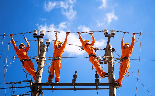 Gia dien moi, mot gia hay tinh tien 5 bac thi loi hon?