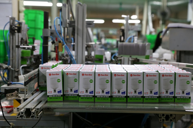 Trước khi xảy ra vụ cháy kinh hoàng, công ty phích nước Rạng Đông làm ăn thế nào? - Hình 3 Truoc khi xay ra vu chay kinh hoang, cong ty phich nuoc Rang Dong lam an the nao?-Hinh-3