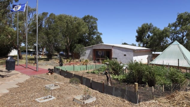 Sự thật bất ngờ bên trong những tiểu quốc gia kỳ lạ nhất hành tinh - Hình 11 Su that bat ngo ben trong nhung tieu quoc gia ky la nhat hanh tinh-Hinh-11