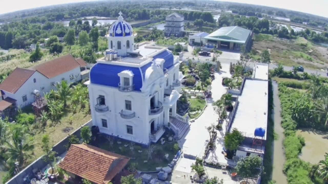 Tòa nhà đẹp nhất Cà Mau bị phát hiện xây trái phép khi được chủ nhân khoe ảnh trên Facebook - Hình 2 Toa nha dep nhat Ca Mau bi phat hien xay trai phep khi duoc chu nhan khoe anh tren Facebook-Hinh-2