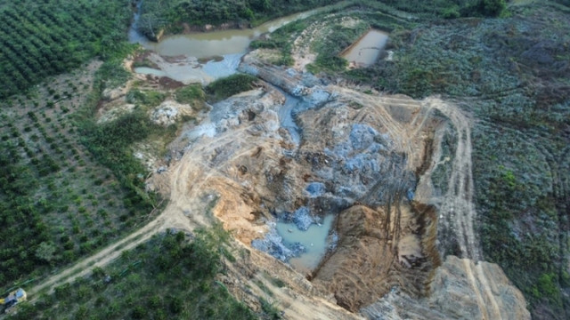 Cty Đá quý và Vàng Lâm Đồng phải đóng cửa mỏ quặng vàng Tà Năng Cty Da quy va Vang Lam Dong phai dong cua mo quang vang Ta Nang