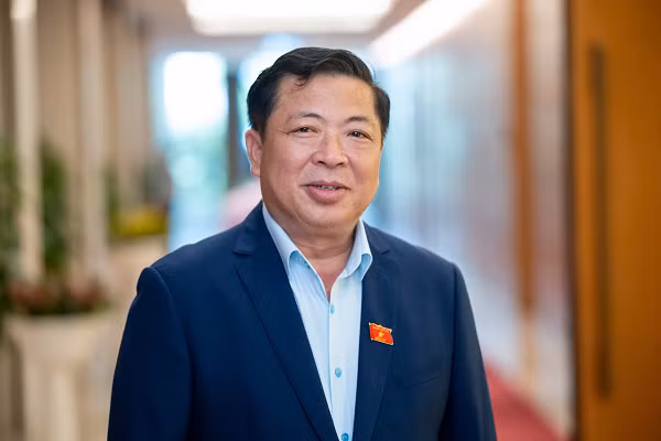 Ong Tran Hong Minh lam Bo truong Giao thong Van tai