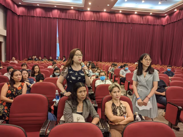 100 phụ huynh ký hợp đồng pháp lý, khởi kiện Công ty Cổ phần giáo dục Quốc tế Việt Úc - Hình 2 100 phu huynh ky hop dong phap ly, khoi kien Cong ty Co phan giao duc Quoc te Viet Uc-Hinh-2