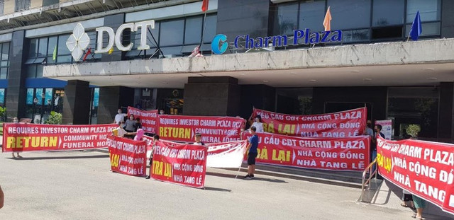 Chủ đầu tư DCT bị tố lấy 'nhà tang lễ' làm nhà mẫu dự án Charm City - Hình 2 Chu dau tu DCT bi to lay 'nha tang le' lam nha mau du an Charm City-Hinh-2