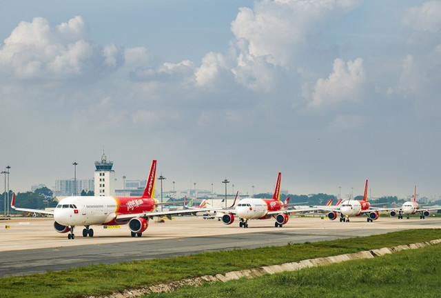 Lỗ gần 1.000 tỷ quý 1/2020, Vietjet Air tăng tốc kiếm lãi kiểu gì? Lo gan 1.000 ty quy 1/2020, Vietjet Air tang toc kiem lai kieu gi?