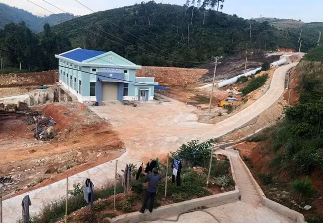 Ho so Cong ty Nang luong Lam Ha bi phat vi van hanh thuy dien chua nghiem thu