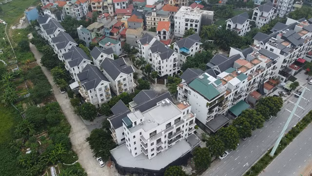 Ha Noi: Nhung ngoi nha “ky di” o khu do thi Xuan Phuong