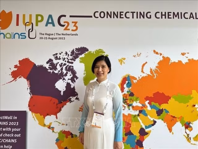 GS Nguyen Thi Kim Thanh lam vien si Vien Han lam chau Au