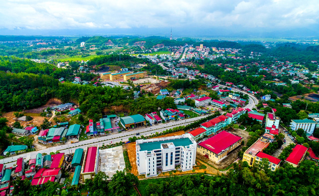 Hải Phát Invest kinh doanh thế nào khi muốn làm 4 dự án gần sân bay Điện Biên? Hai Phat Invest kinh doanh the nao khi muon lam 4 du an gan san bay Dien Bien?